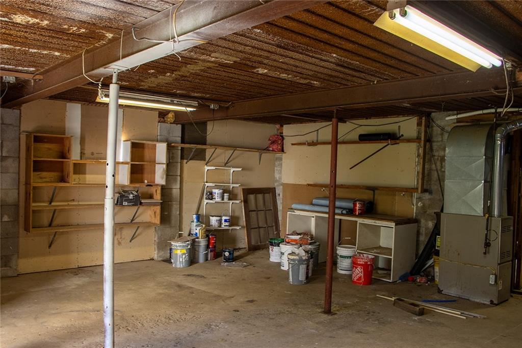 1378 Robbins Station Road Irwin, PA 15642 - Photo 39 of 46