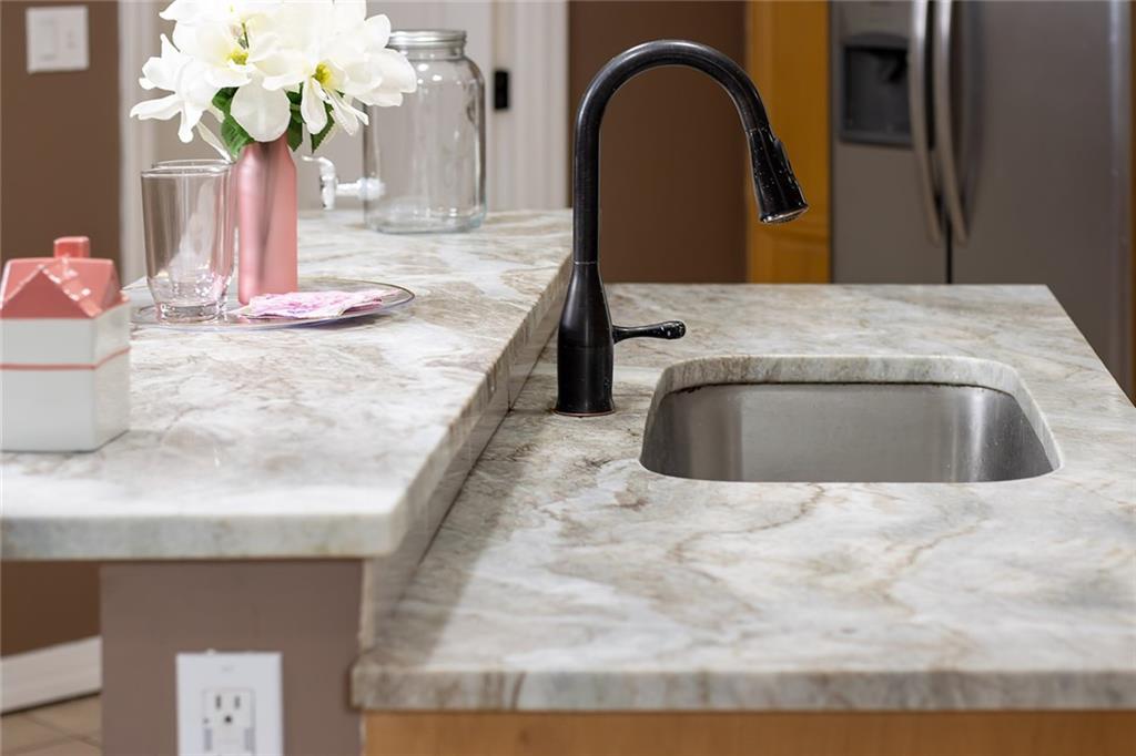 1378 Robbins Station Road Irwin, PA 15642 - Photo 6 of 46