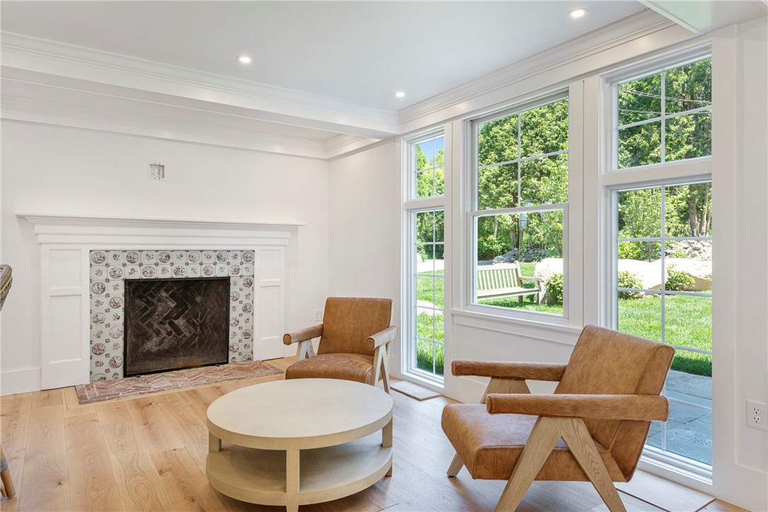 17 East Hills Road Westerly, RI 02891 - Photo 13 of 34