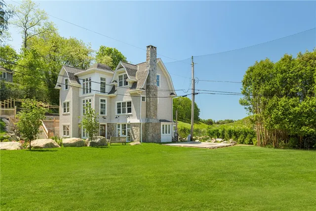 $3,575,000 | 17 East Hills Road, Westerly, RI 02891