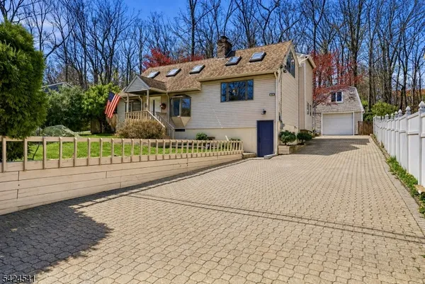 $550,000 | 7 Pathfinder Trail, Wharton, NJ 07885