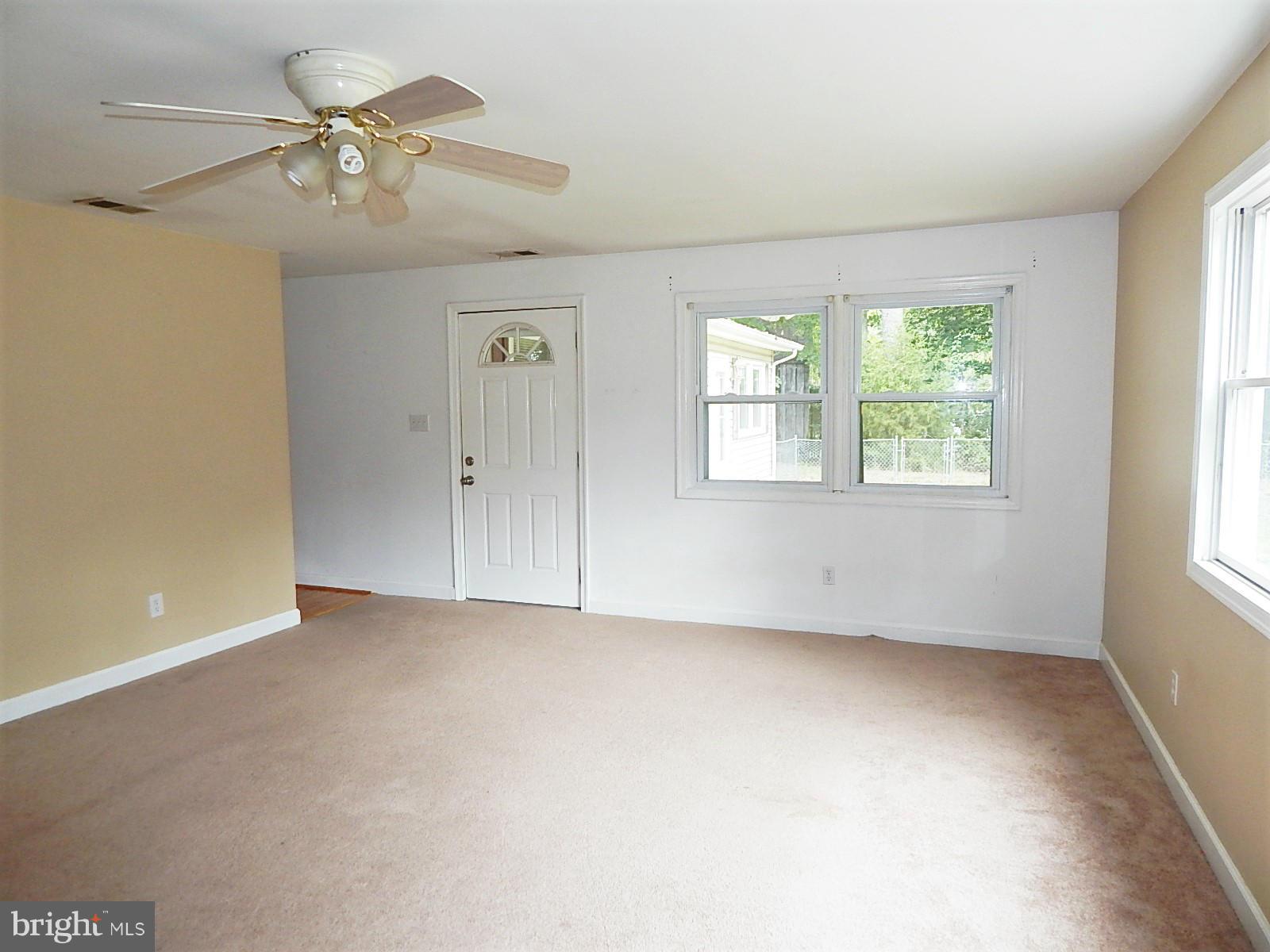 7560 Port Tobacco Road Welcome, MD 20693 - Photo 11 of 30 Family Room