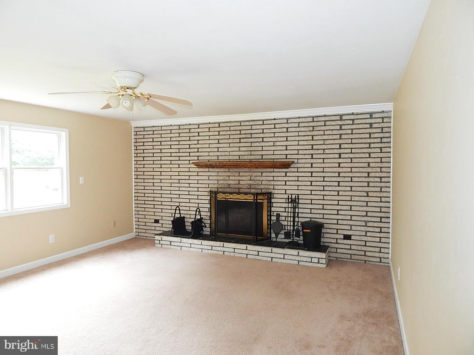 7560 Port Tobacco Road Welcome, MD 20693 - Photo 12 of 30 Family Room