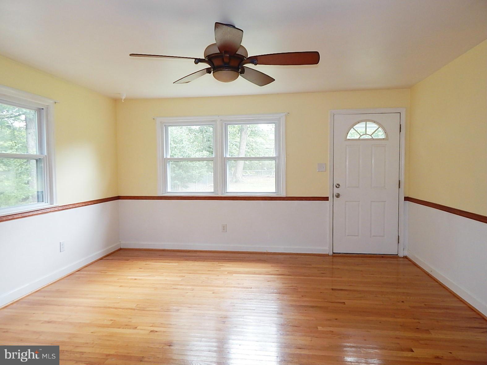 7560 Port Tobacco Road Welcome, MD 20693 - Photo 5 of 30 Living Room