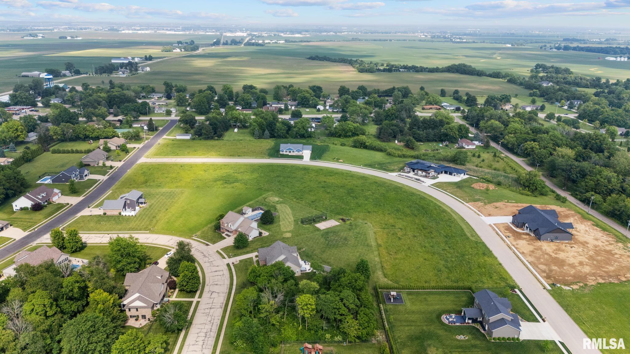 210 Apache Way Groveland, IL 61535 - Photo 4 of 5