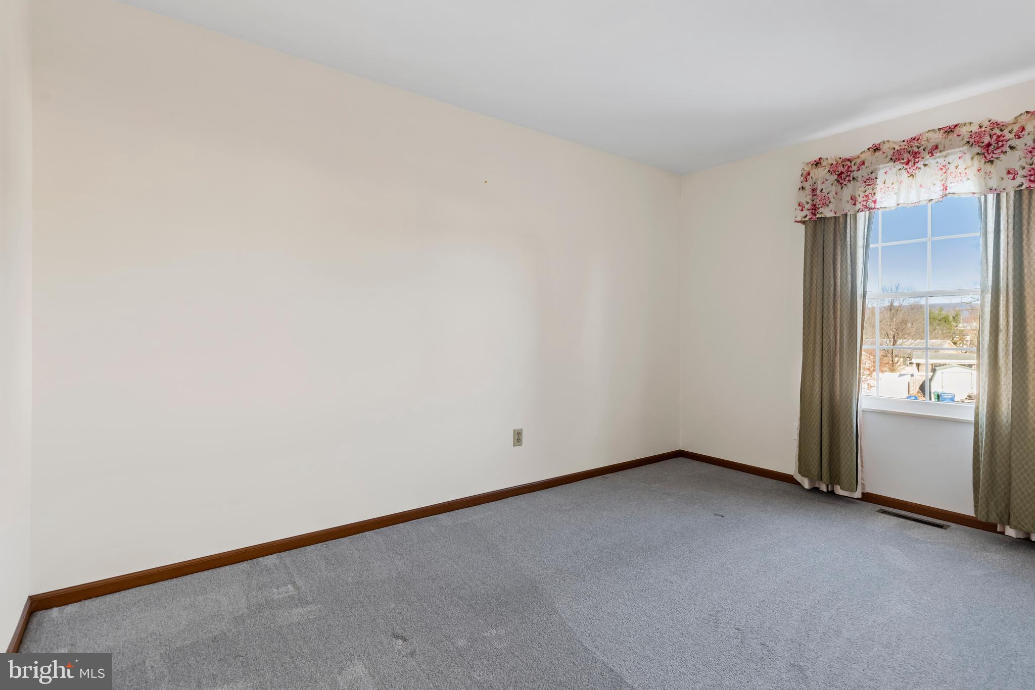 110 Litchfield Road Harrisburg, PA 17112 - Photo 21 of 38 Gallery Image 21