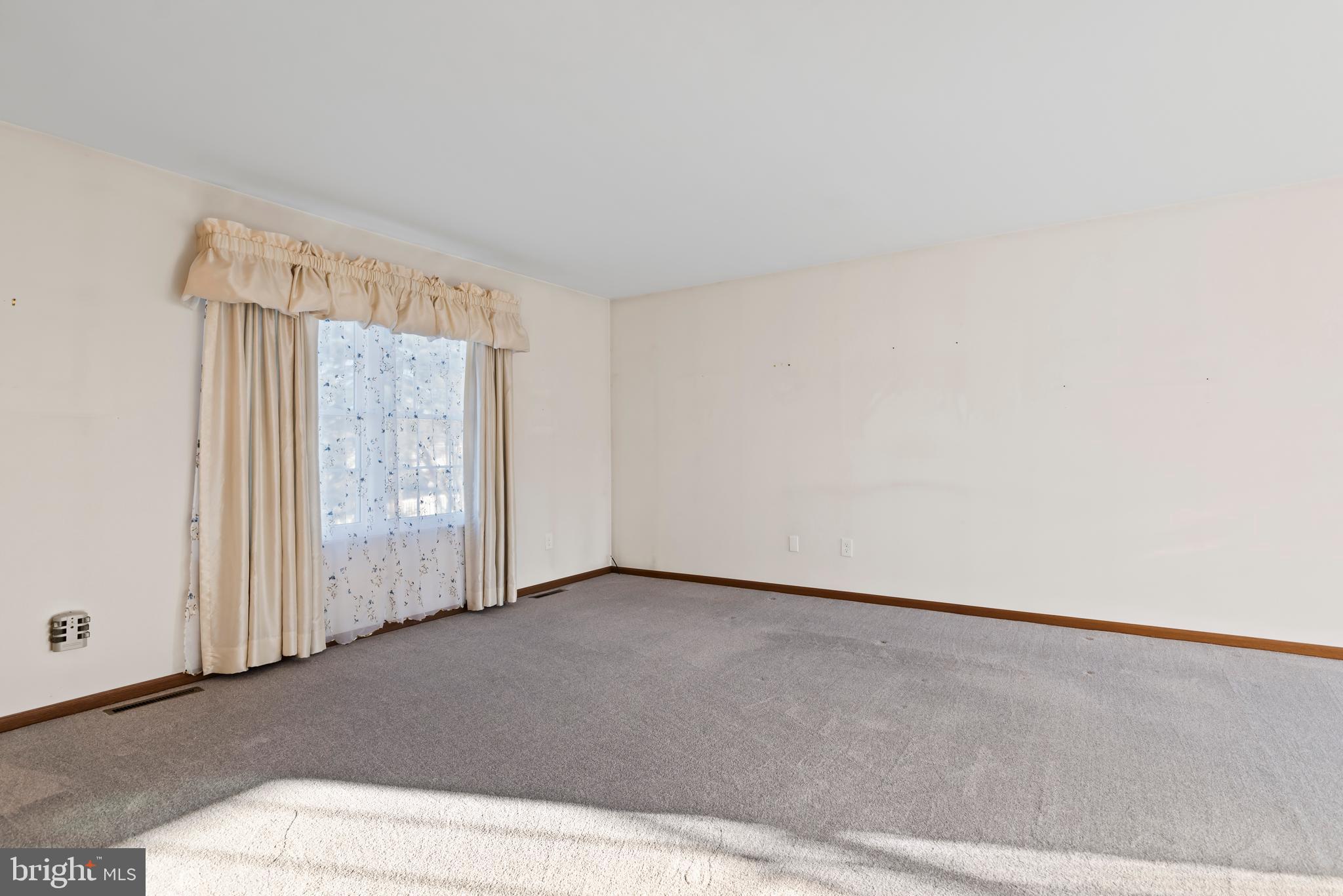 110 Litchfield Road Harrisburg, PA 17112 - Photo 8 of 38 Gallery Image 8