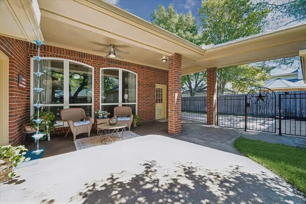 $365,000 | 17931 Silver Ash Lane, Houston, TX 77095