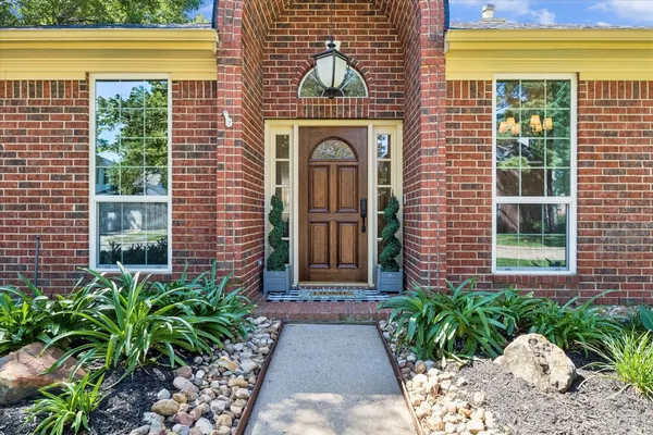 $365,000 | 17931 Silver Ash Lane, Houston, TX 77095