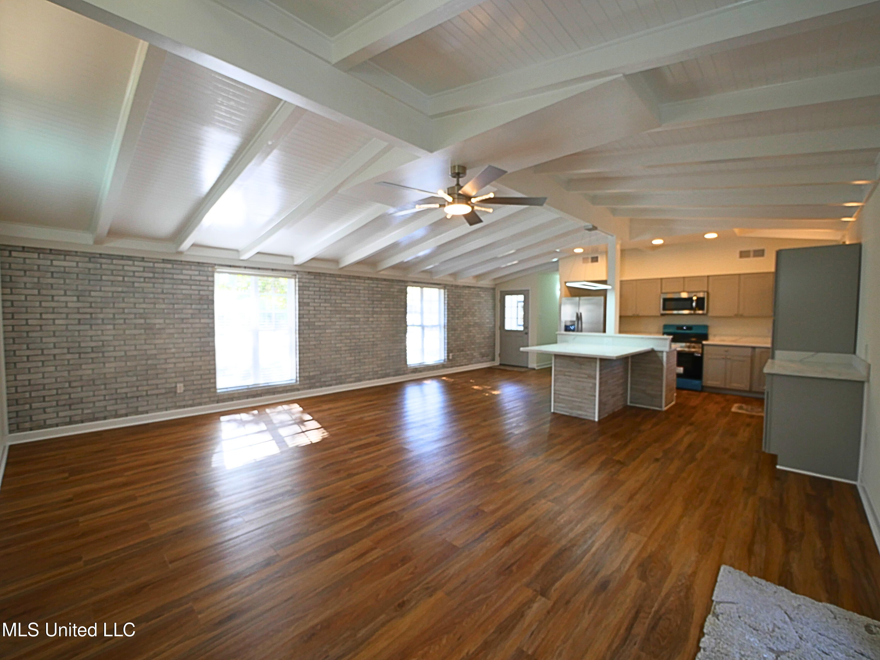 8820 Manoo Place Diamondhead, MS 39525 - Photo 13 of 30 P1120713 - Edited