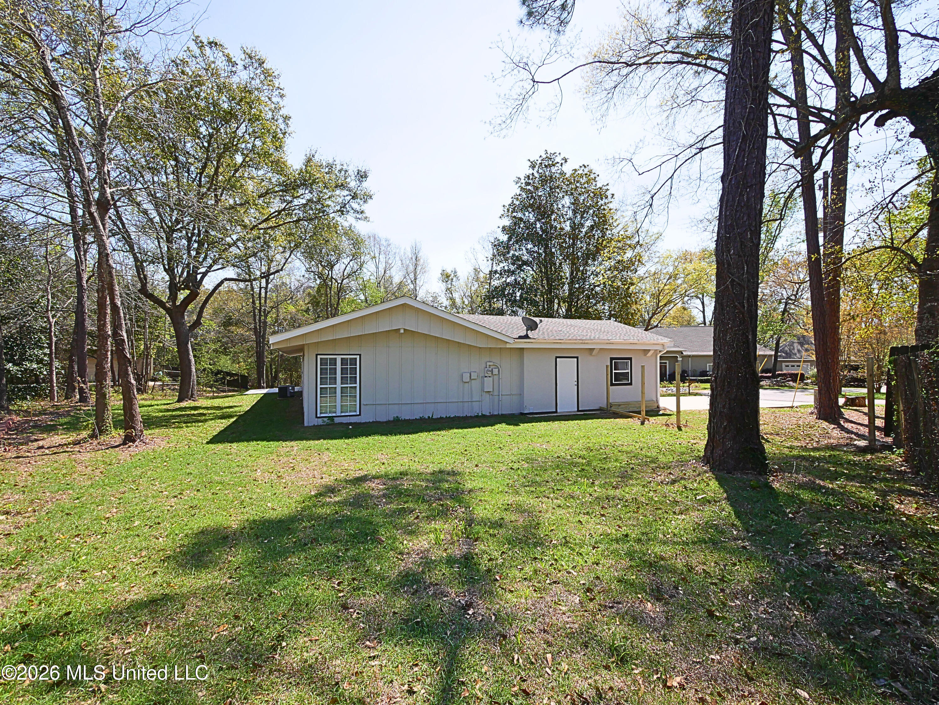 8820 Manoo Place Diamondhead, MS 39525 - Photo 6 of 30 P1120786 - Edited