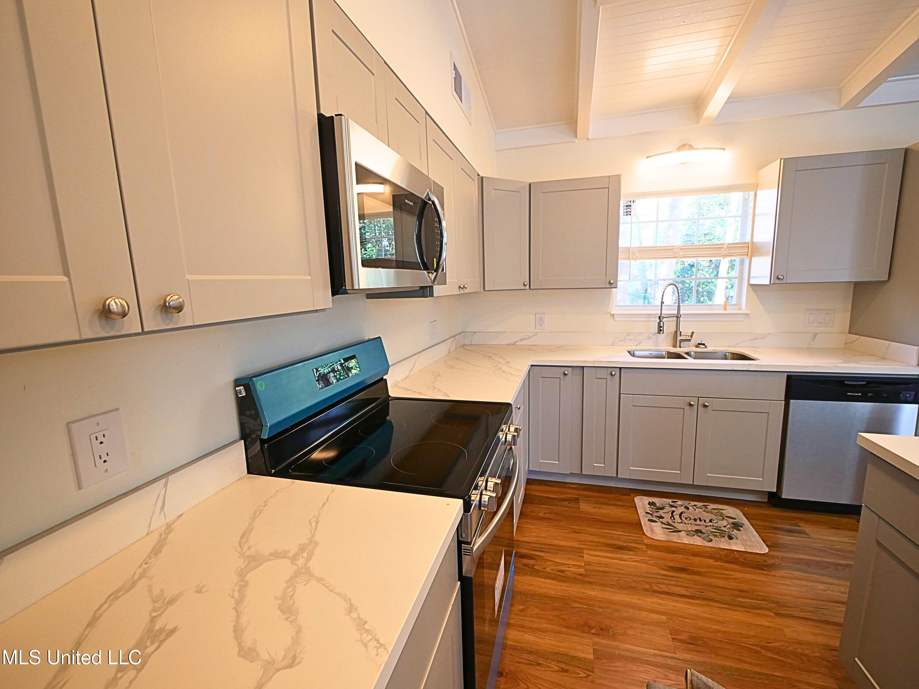 8820 Manoo Place Diamondhead, MS 39525 - Photo 9 of 30 P1120717 - Edited