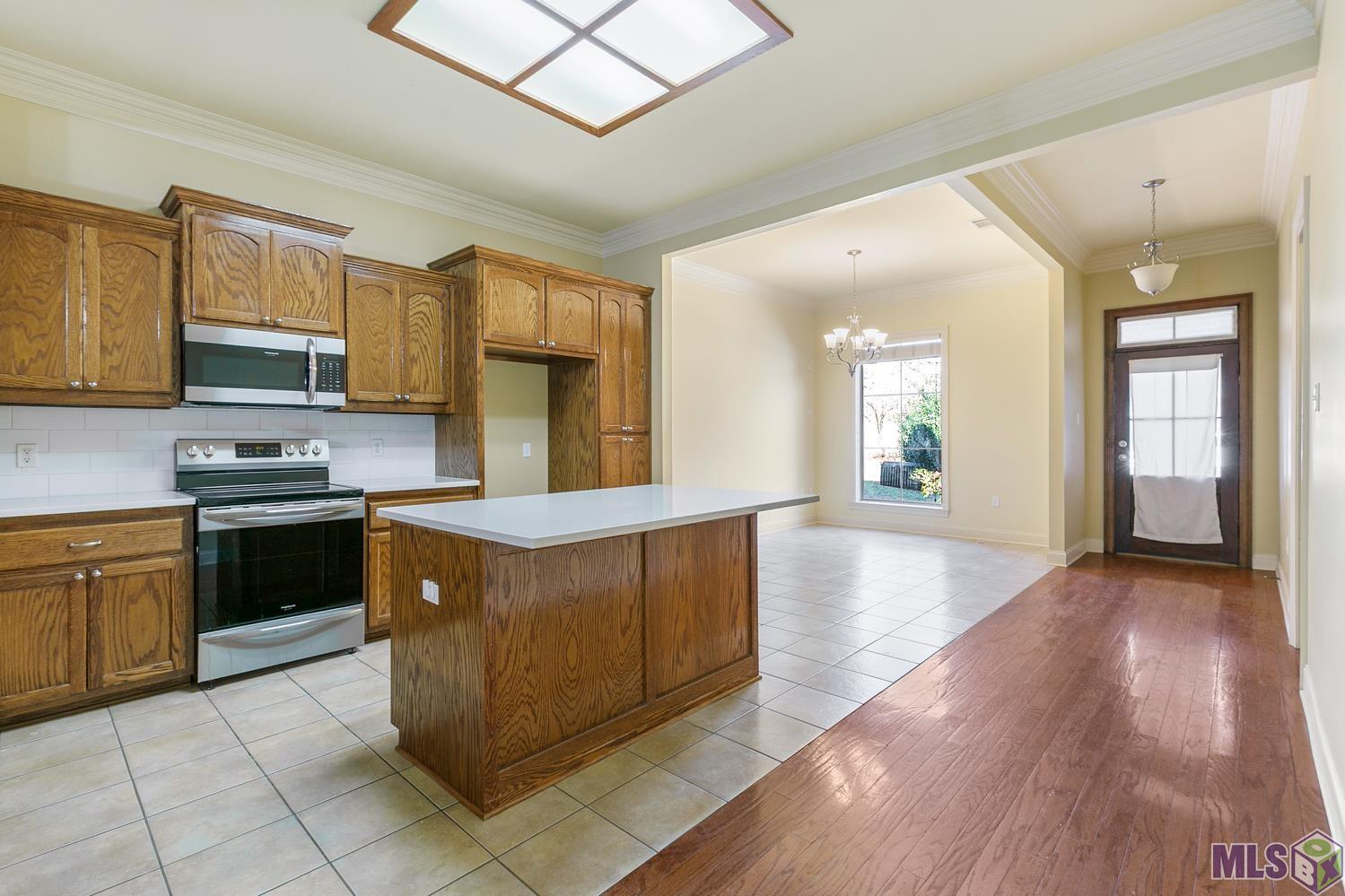 6405 Ridge Way Avenue Baton Rouge, LA 70817 - Photo 2 of 16