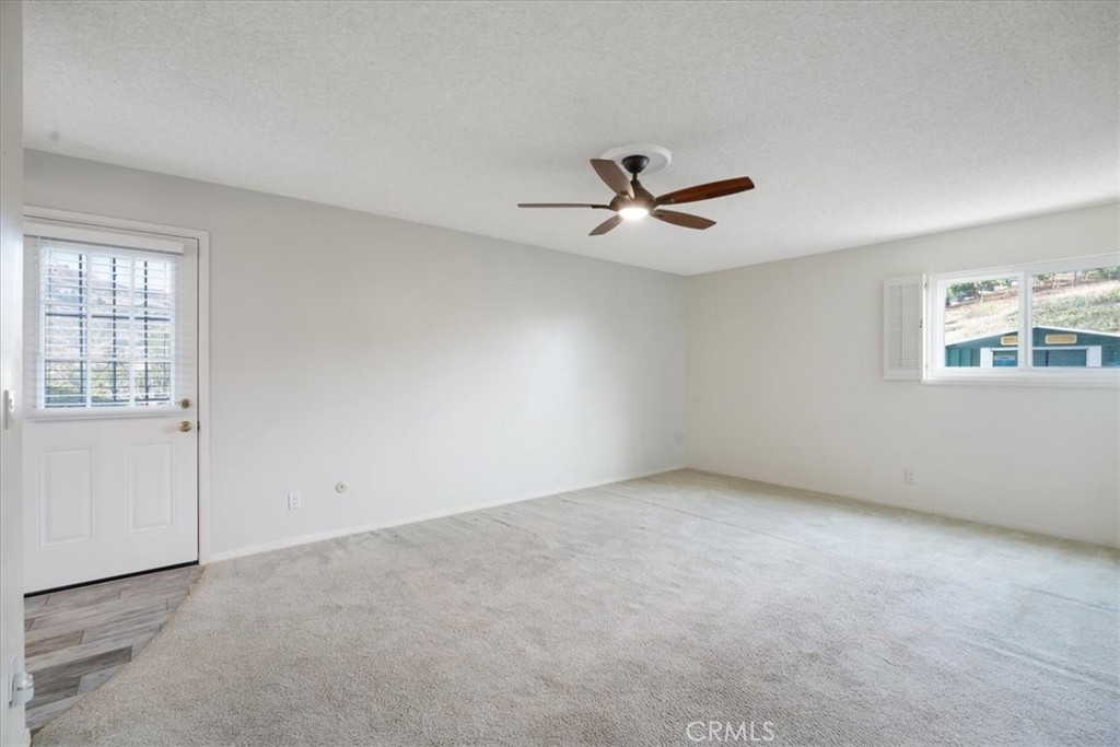 1509 Macadamia Drive Fallbrook, CA 92028 - Photo 19 of 50 Primary bedroom