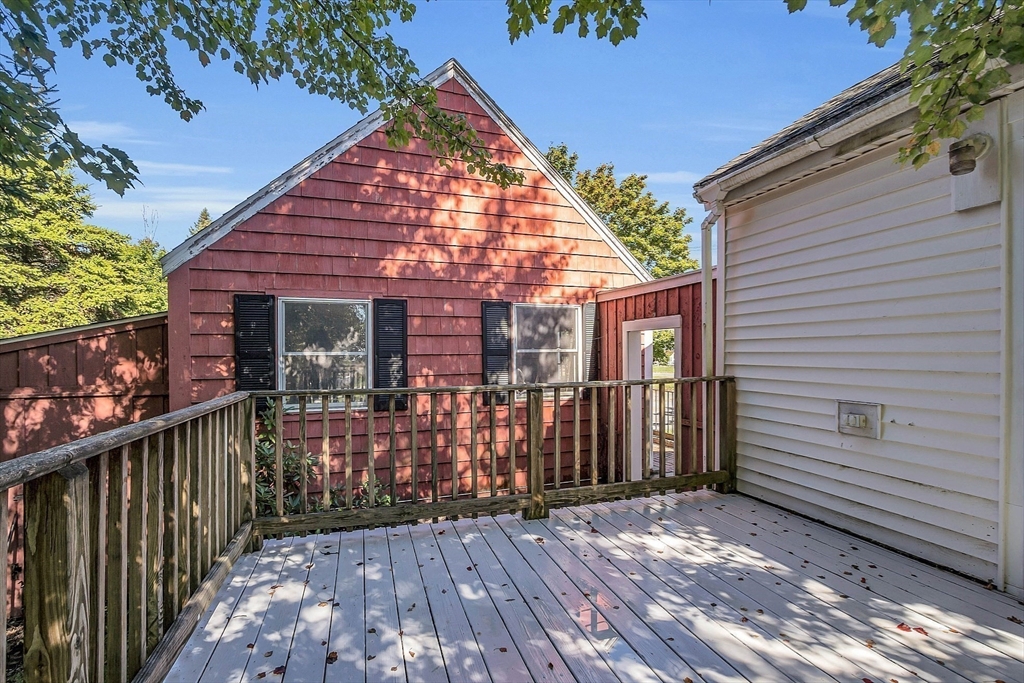 51 Mudnock Road Salisbury, MA 01952 - Photo 6 of 37