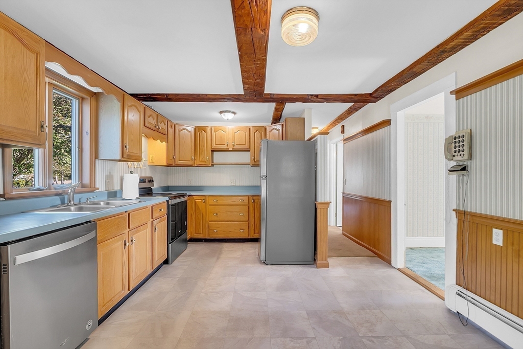 51 Mudnock Road Salisbury, MA 01952 - Photo 8 of 37