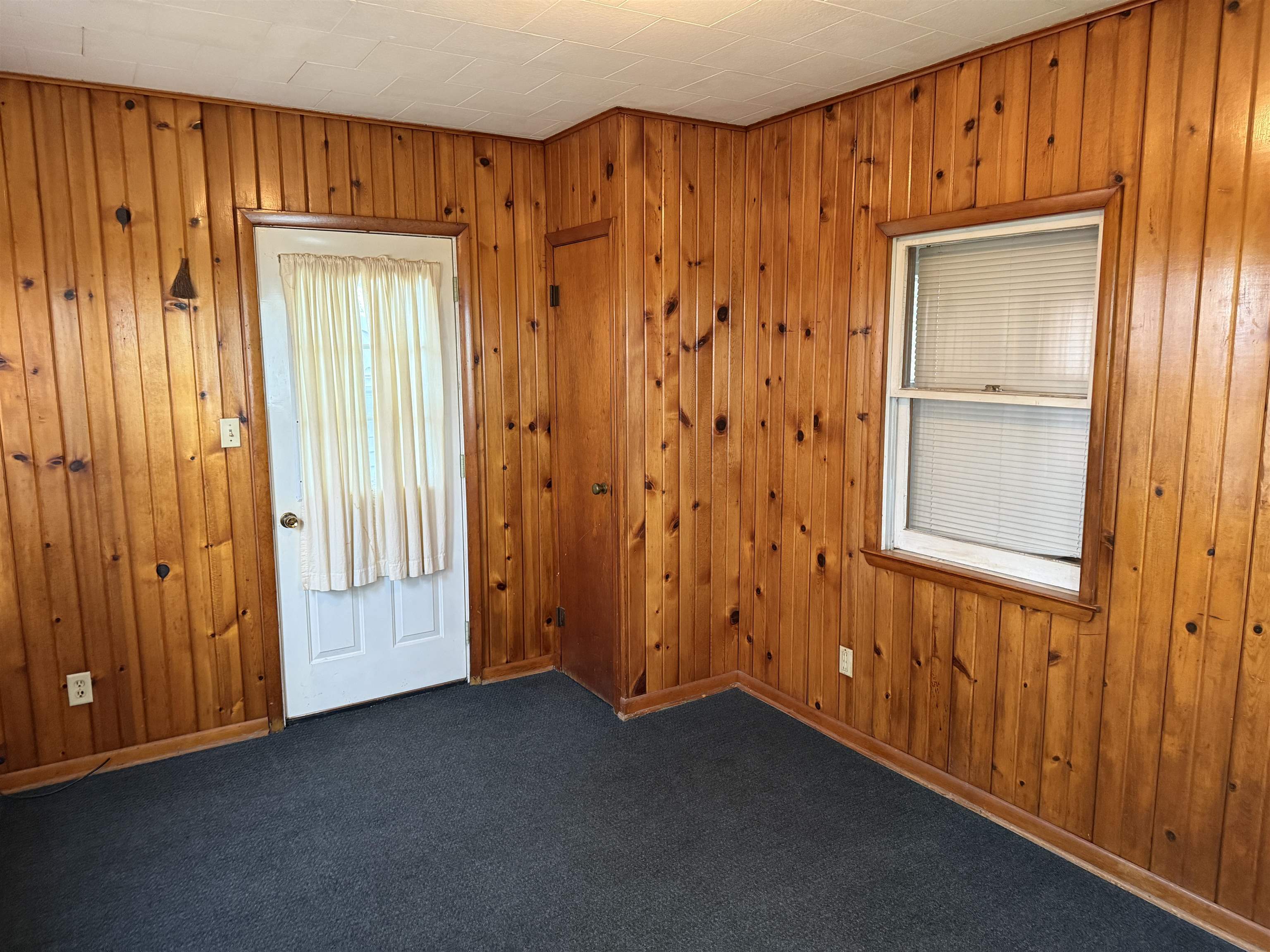 13546 North Showers Road Orangeville, IL 61060 - Photo 3 of 37