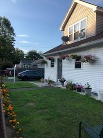 37 Balis Street Springfield, MA 01109 - Photo 15 of 18