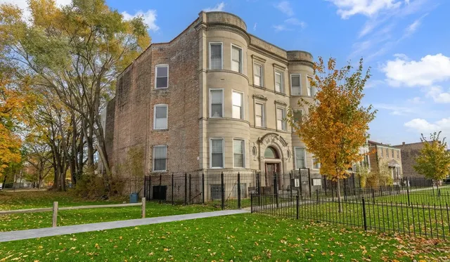 $2,000 | 5341 South Indiana Avenue, Unit 3, Chicago, IL 60615