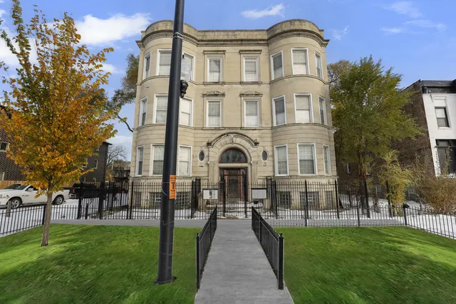 $2,000 | 5341 South Indiana Avenue, Unit 3, Chicago, IL 60615