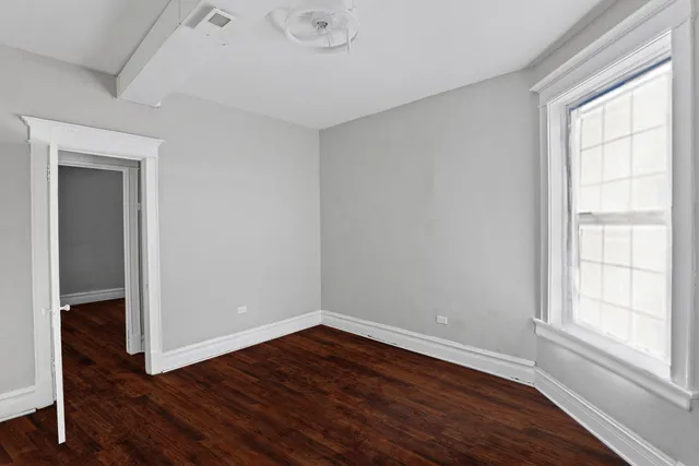 $2,000 | 5341 South Indiana Avenue, Unit 3, Chicago, IL 60615