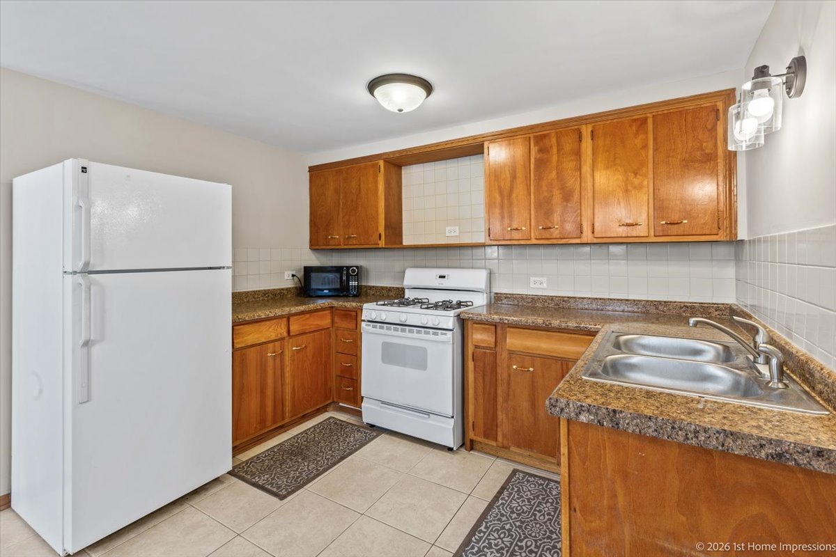 8875 South Corcoran Road Hometown, IL 60456 - Photo 13 of 23