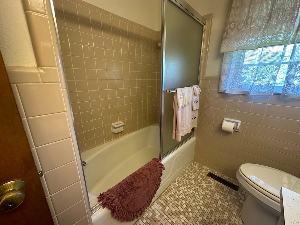 117 Keels Road East Hodges, SC 29653 - Photo 24 of 32 Gallery Image 24