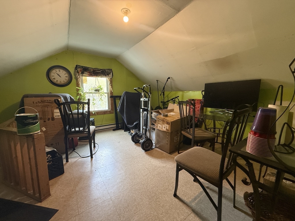 119-121 Middlesex Street Springfield, MA 01109 - Photo 21 of 31 Gallery Image 21