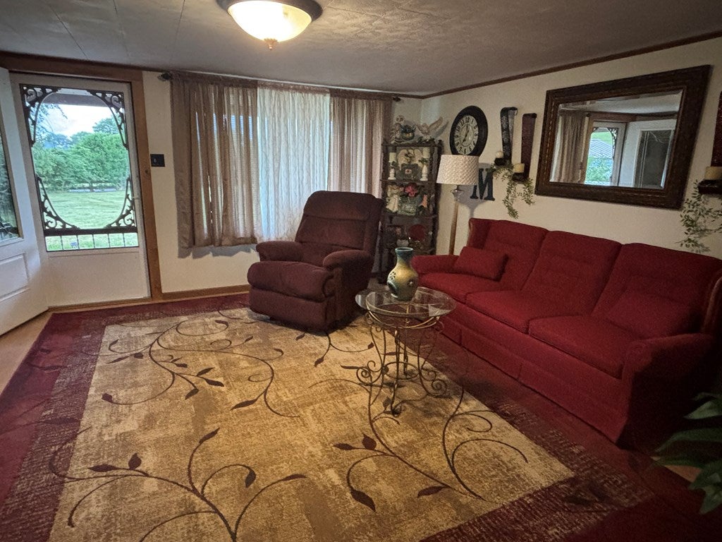 4850 Pea Patch Road Jewell Ridge, VA 24622 - Photo 4 of 17 Gallery Image 4