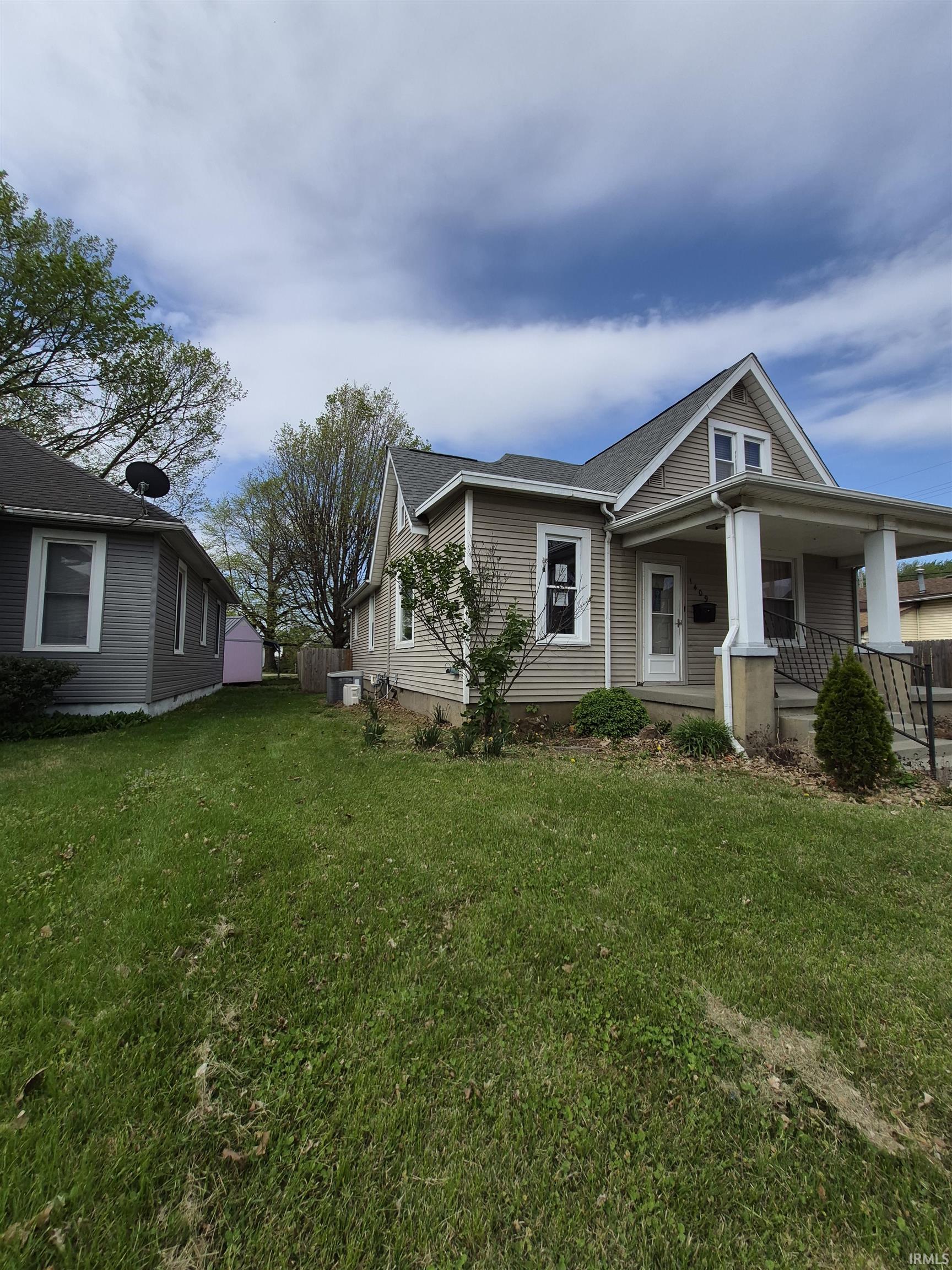 1409 Main Street Vincennes, IN 47591 - Photo 2 of 24