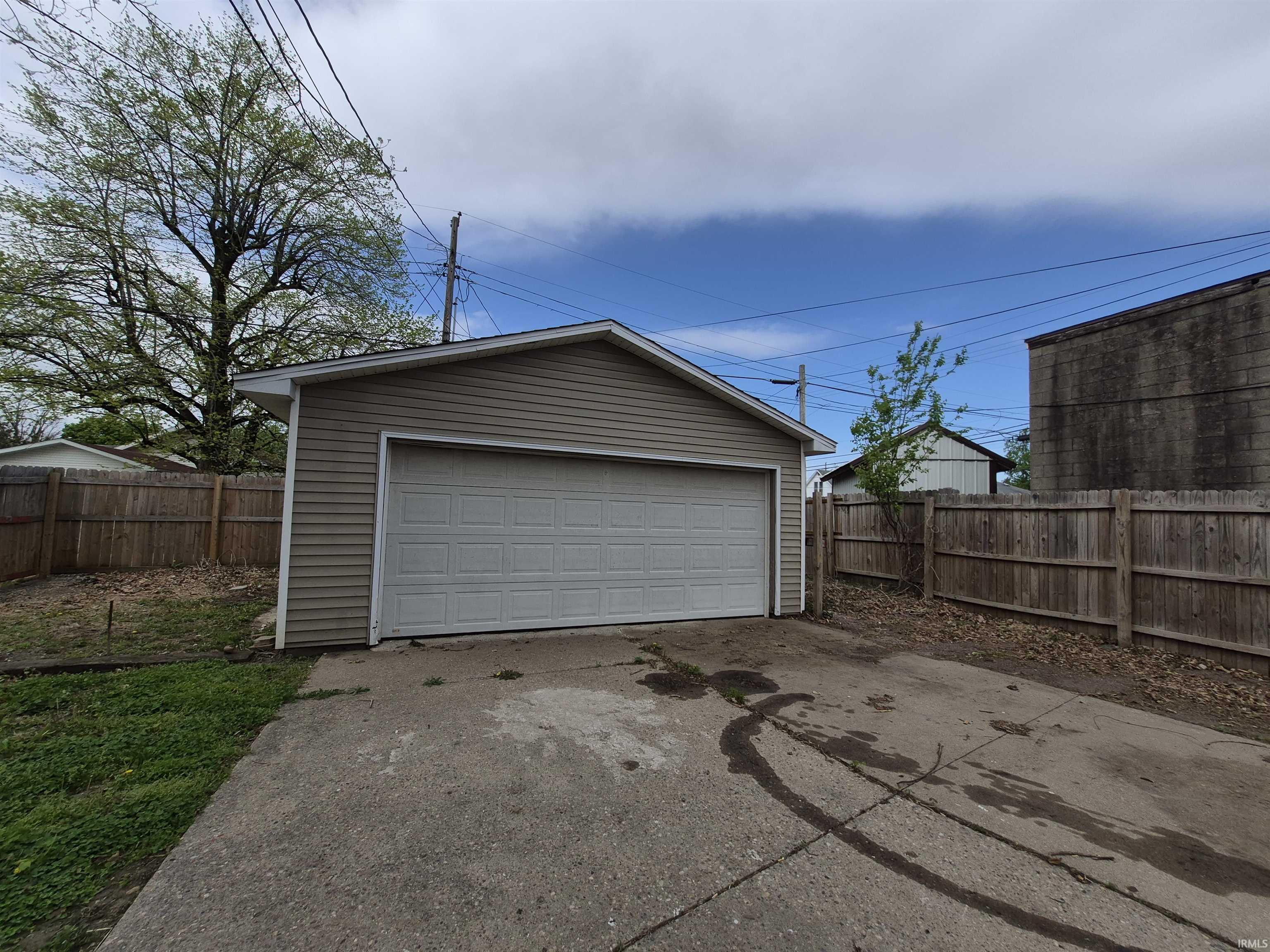 1409 Main Street Vincennes, IN 47591 - Photo 5 of 24