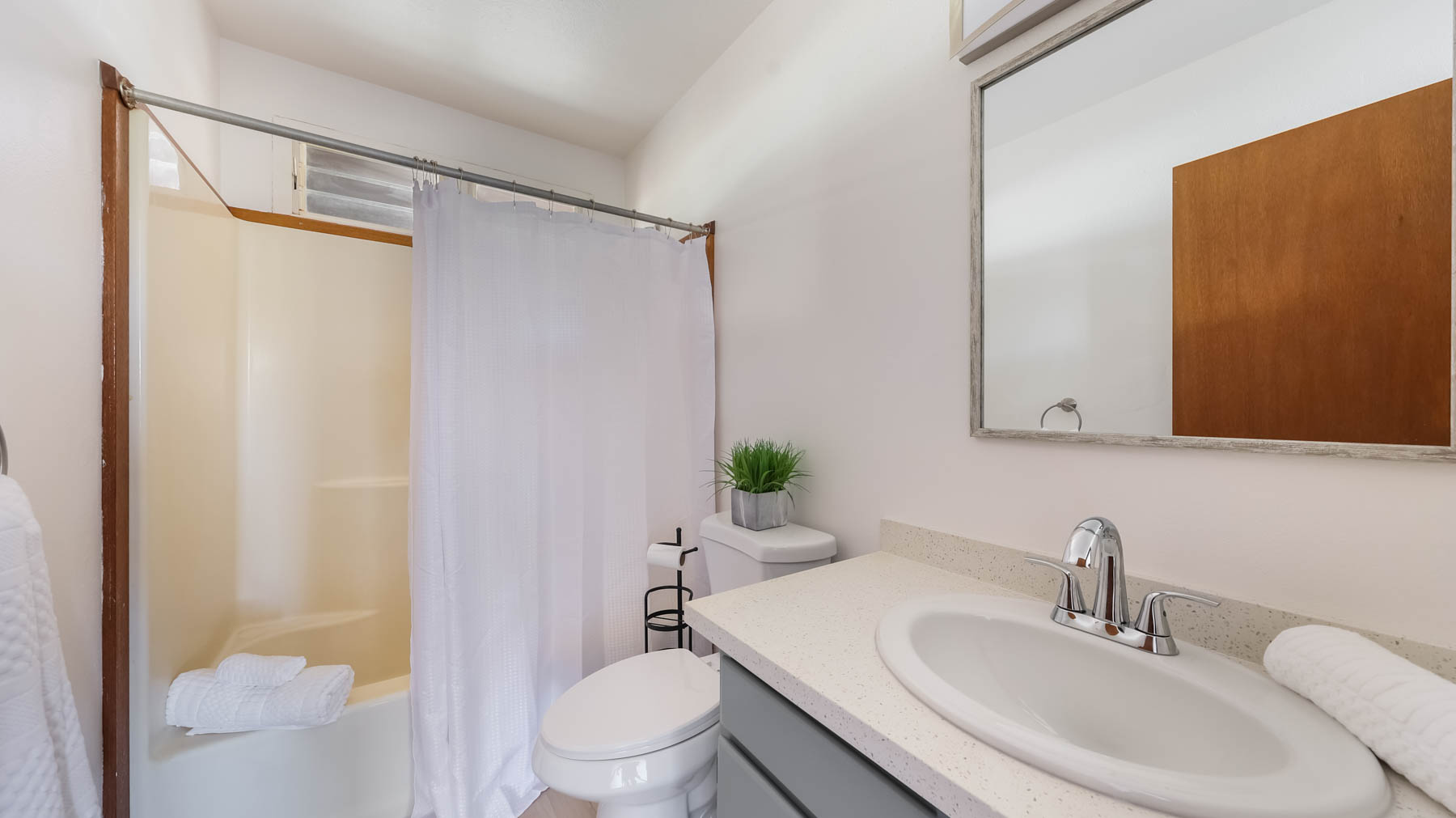 4604 Maile Road Waimea, HI 96796 - Photo 6 of 25 a bathroom with a sink toilet and shower