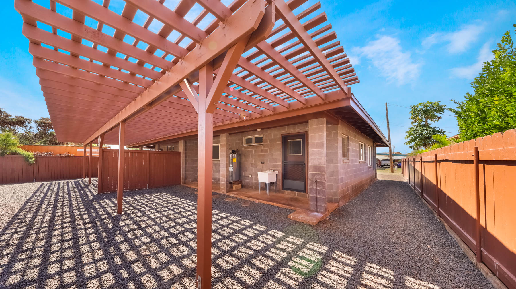 4604 Maile Road Waimea, HI 96796 - Photo 10 of 25 a view of a backyard