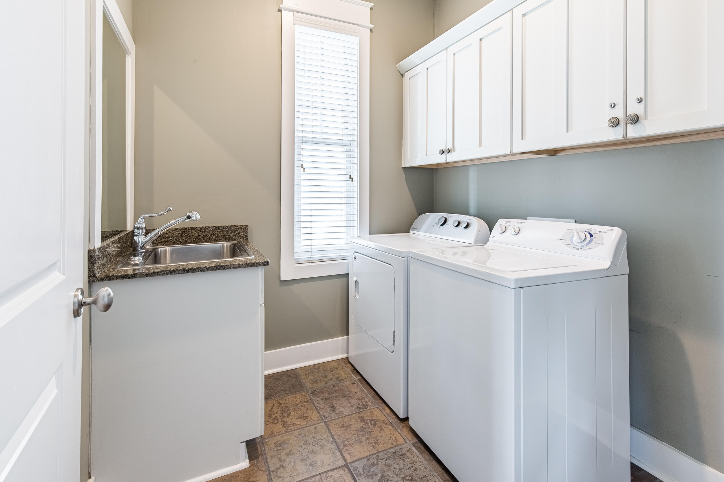 72 Chelsea Loop Road Santa Rosa Beach, FL 32459 - Photo 49 of 70 a utility room with dryer and washer
