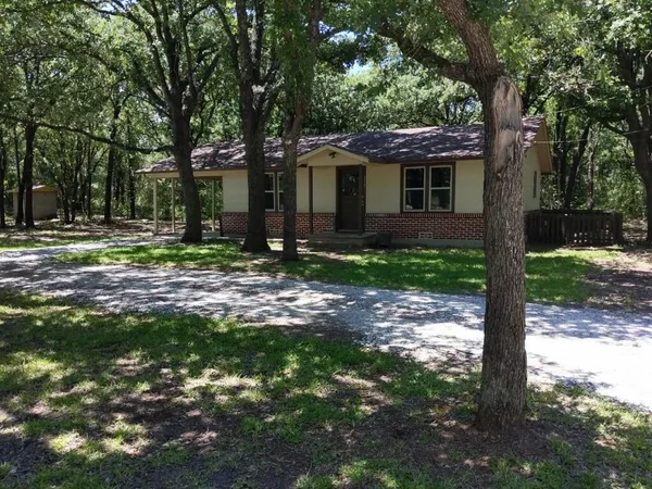 $1,695 | 1541 Ranger Highway, Weatherford, TX 76086