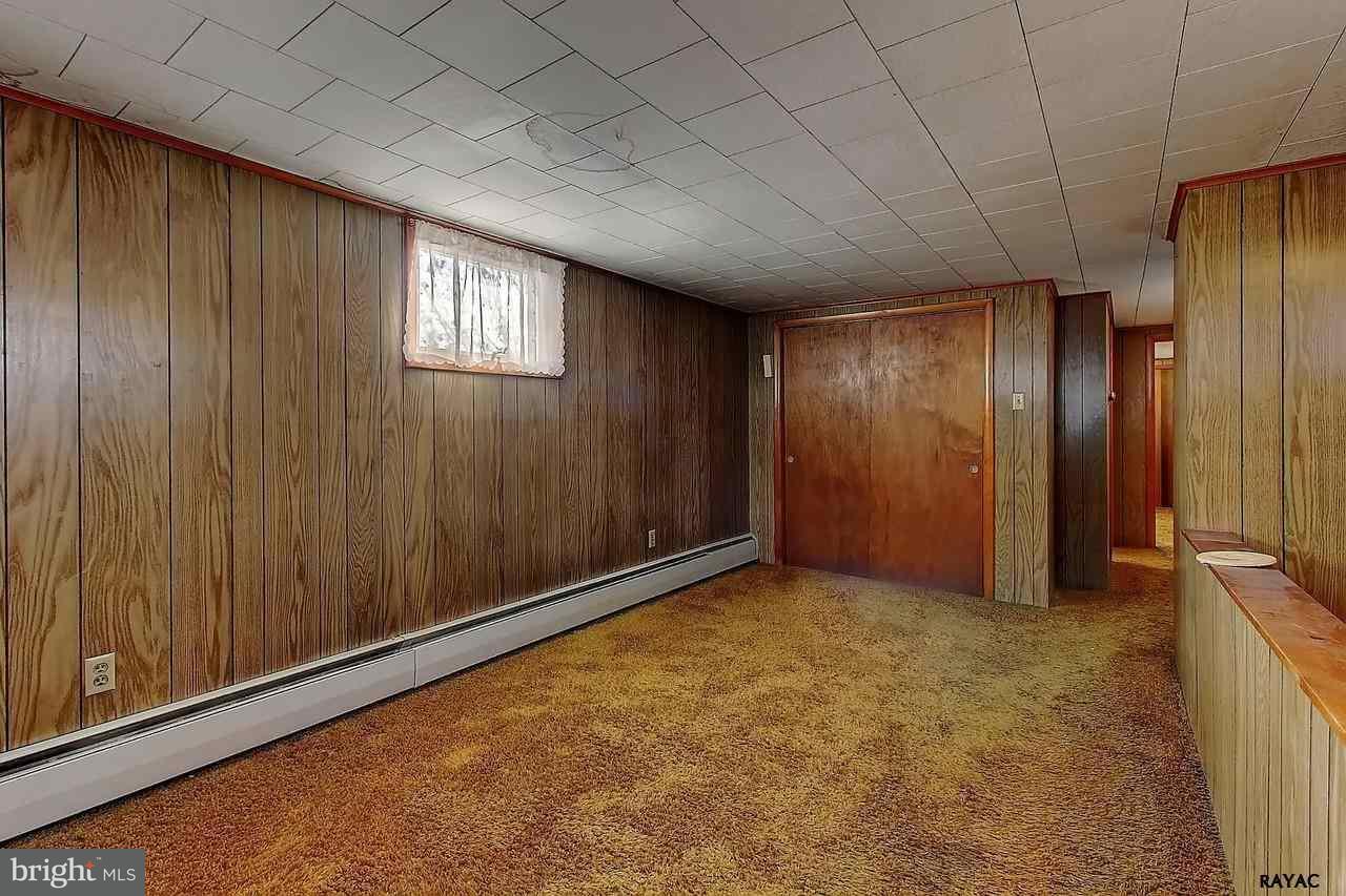 732 Terrace Road York, PA 17404 - Photo 10 of 13 an empty room with windows