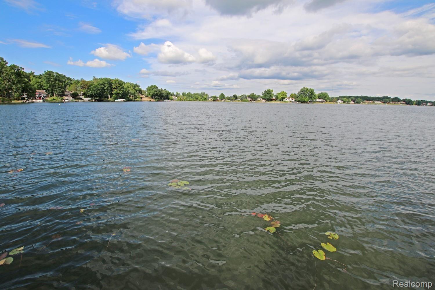 9175 Ridge Road Goodrich, MI 48438 - Photo 55 of 59 55) Lake.jpg