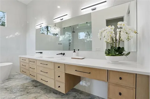 $3,995,900 | 13455 Pond Apple Drive East, Naples, FL 34119