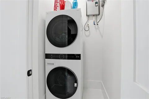 $3,995,900 | 13455 Pond Apple Drive East, Naples, FL 34119