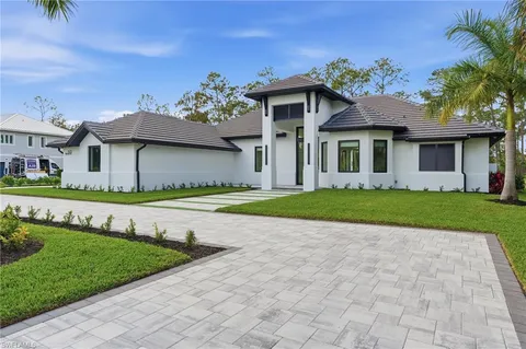 $3,995,900 | 13455 Pond Apple Drive East, Naples, FL 34119