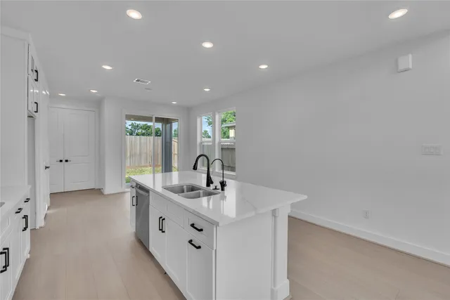 $3,100 | 4320 Avron Drive, Stafford, TX 77477