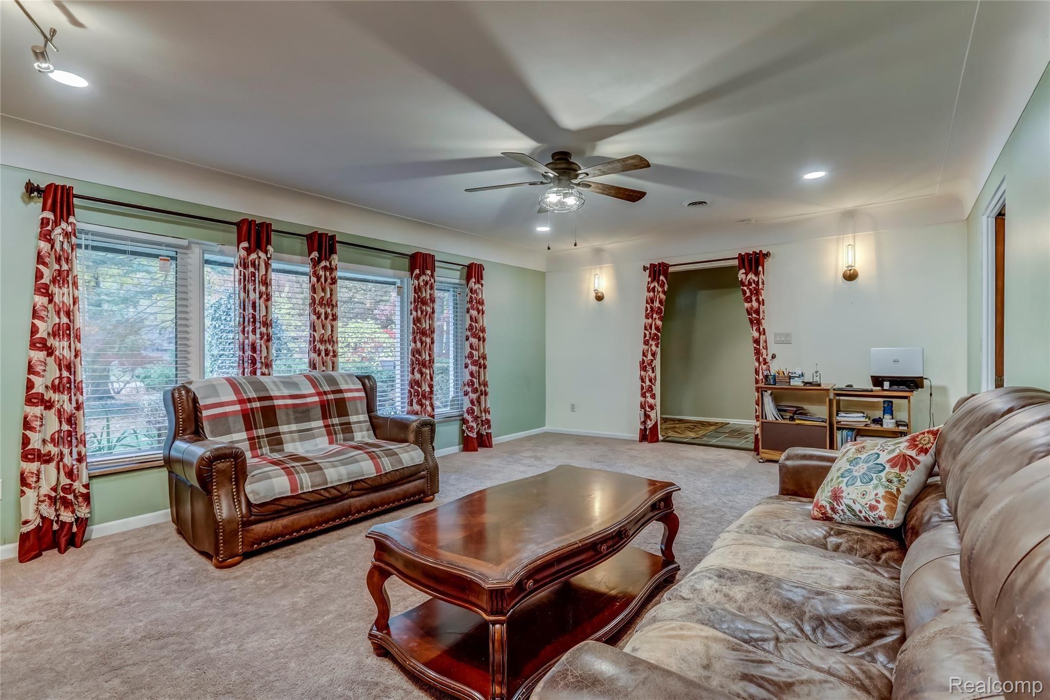 6205 Norham Road Bloomfield Hills, MI 48301 - Photo 8 of 45 6205 Norham Road, Bloomfield Hills, MI-10.jpg-FULL