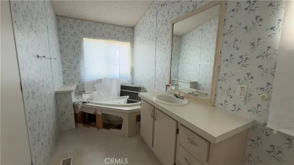 $479,999 | 18420 Decker Road, Perris, CA 92570