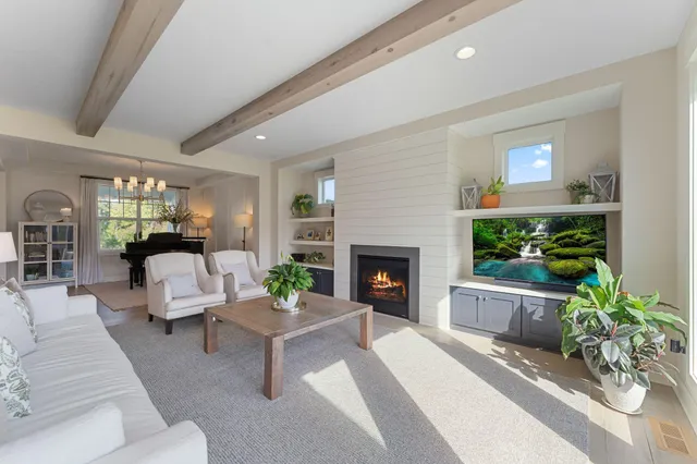 $1,800,000 | 4264 Woodland Court, Excelsior, MN 55331