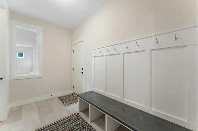 $1,800,000 | 4264 Woodland Court, Excelsior, MN 55331