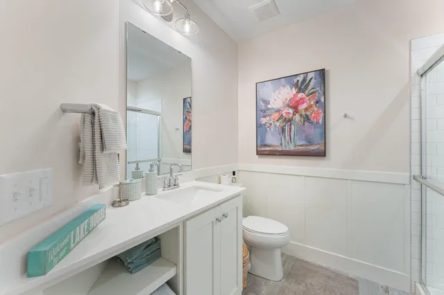 $1,800,000 | 4264 Woodland Court, Excelsior, MN 55331