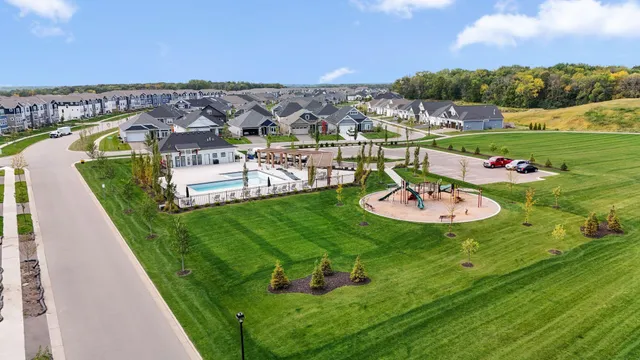 $1,800,000 | 4264 Woodland Court, Excelsior, MN 55331