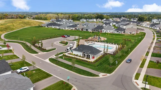 $1,800,000 | 4264 Woodland Court, Excelsior, MN 55331