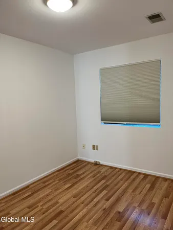 $1,850 | 61 Point Of Woods Drive, Albany, NY 12203