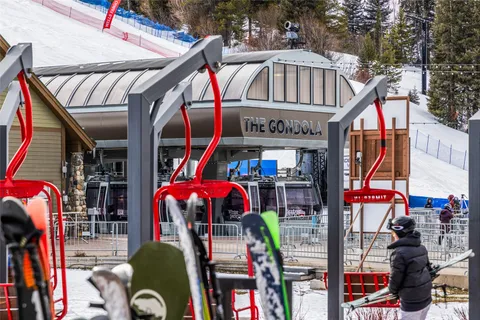 a view of buildings and yard